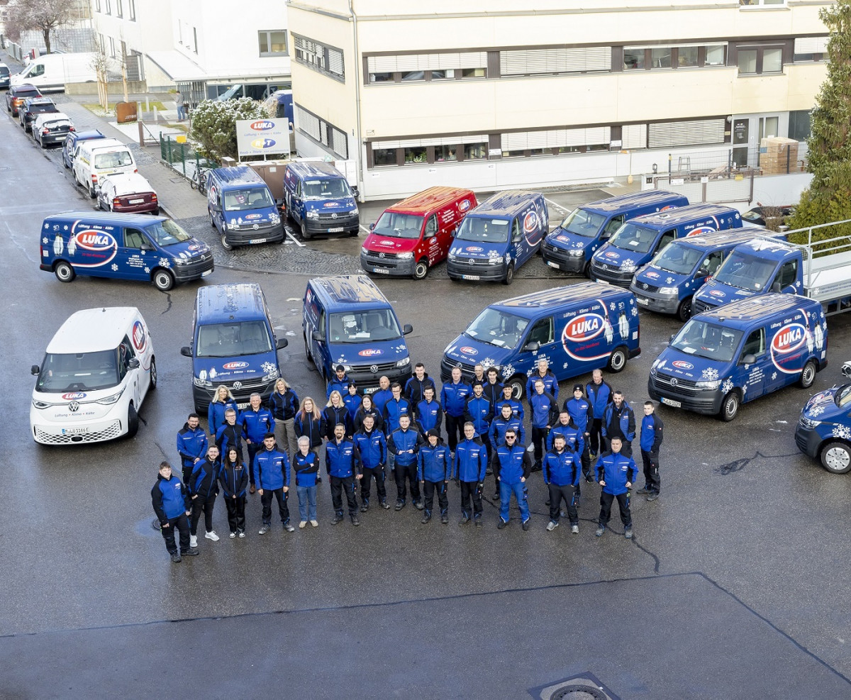 Team mit Autos